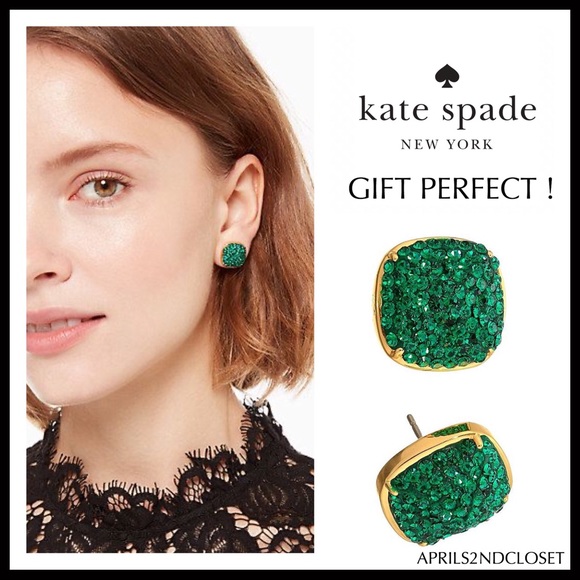 COZY WINTER ESSENTIALS & AMAZING HOLIDAY GIFTS - Picture 2 of 8